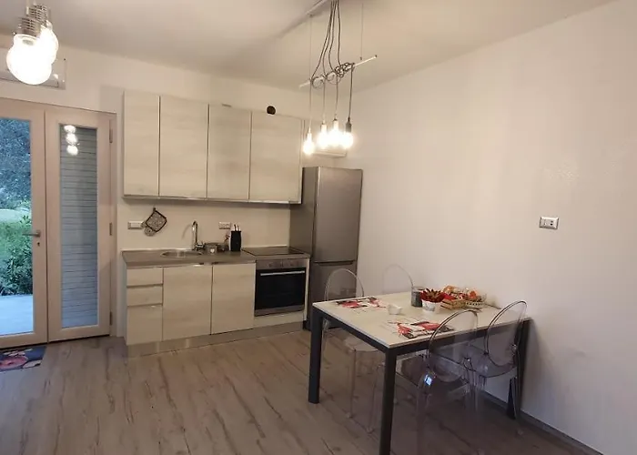 Ferienhaus La Casetta Tra Sassi E Ulivi Matera