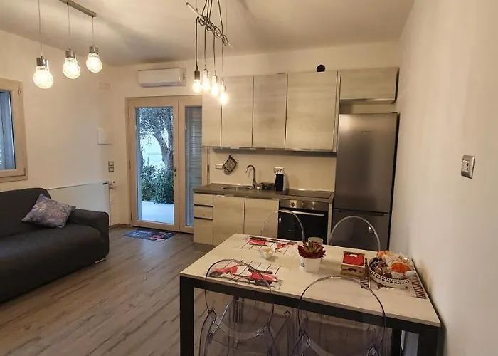 La Casetta Tra Sassi E Ulivi