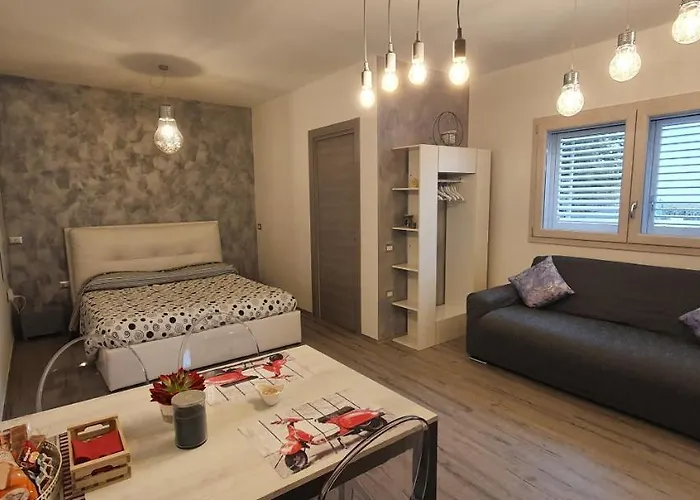 Ferienhaus La Casetta Tra Sassi E Ulivi